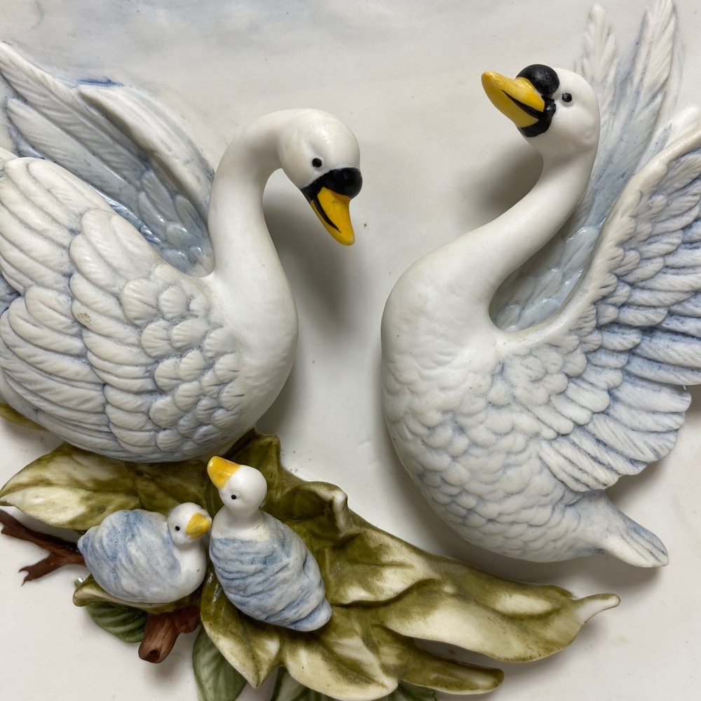 VTG Ardalt #7229 3D‎ Lenwile China Swan Wall Decor Plate Hand Painted Japan - Picture 2 of 8